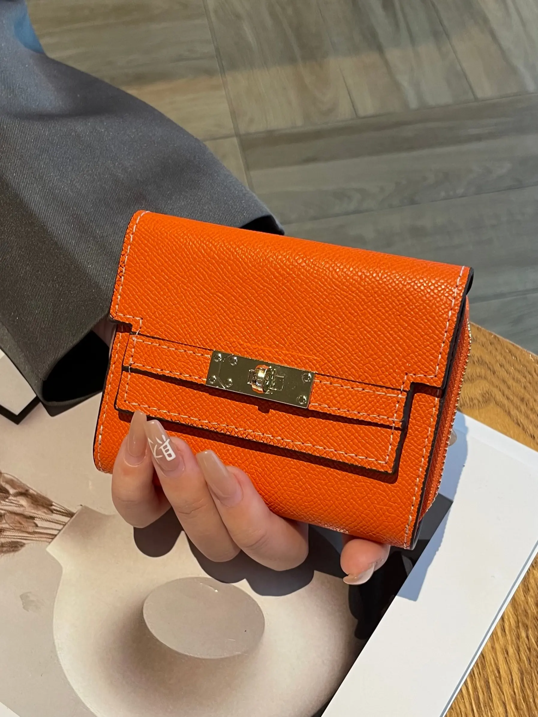 Women's Small Exquisite Leather Card Wallet Holder, Multi-Card Slots, High-Quality Accordion Design, Perfect Gift for Christmas, Halloween, Birthday