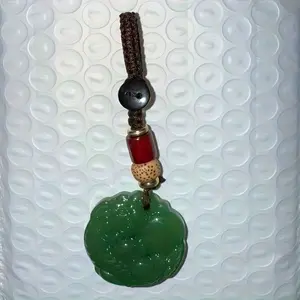 Natural Jade Pixiu Keychain, Attracts Wealth and Prosperity, Handmade Dual-Sided Feng Shui Car Key Pendant, Perfect Father's Day Gift