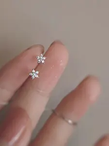 Small Flower Earrings Studs, Cubic Zirconia, Elegant Jewelry Accessory for Daily Wear & Special Occasions, Fashion Designer for Modern Trendy Women, Versatile Earrings