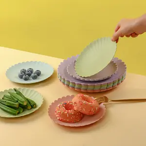 Plastic Snack Cake Plate, Small Round Dinner Bone Plate, Creative Household Plastic Tray for Dessert, Snacks & Food Waste