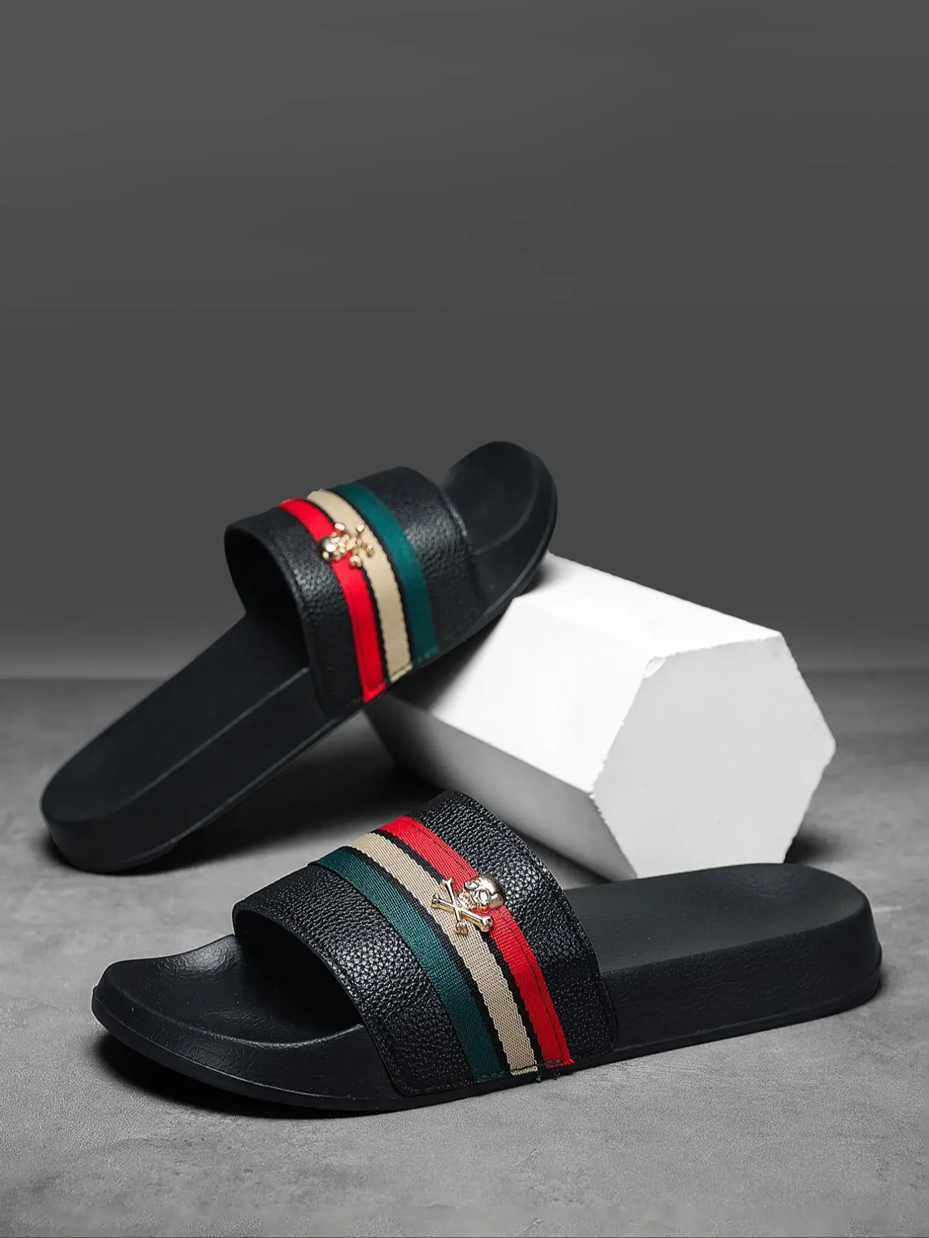 Men's Casual Slippers, Skull Pattern Eva Sole, Soft Comfortable Indoor Outdoor Sandals, Summer Fashion Footwear