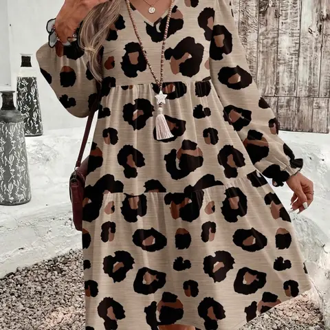 Women's Plus-Size Leopard-Print Dress with Long Sleeves, V-Neck, High Waist, and Tiered A-Line Hem, Casual Fall Style, Casual Wear