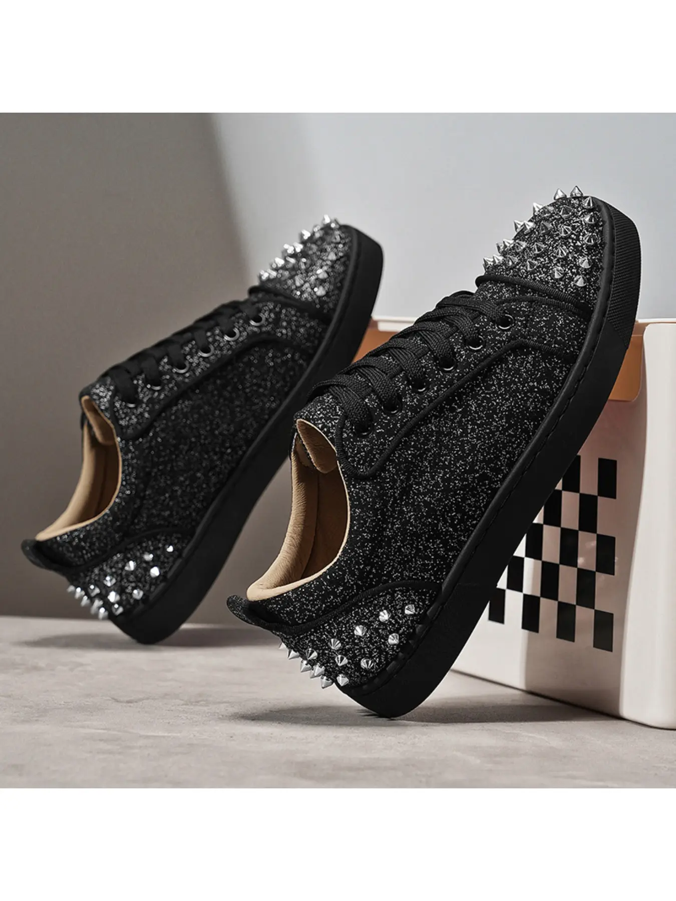 Fashion Rivet Design Men's Board Shoes, Casual Low Top Sports Sneakers, Trainer, Trendy Everyday Wear, Versatile and Stylish Footwear, Casual Trendy Trainers