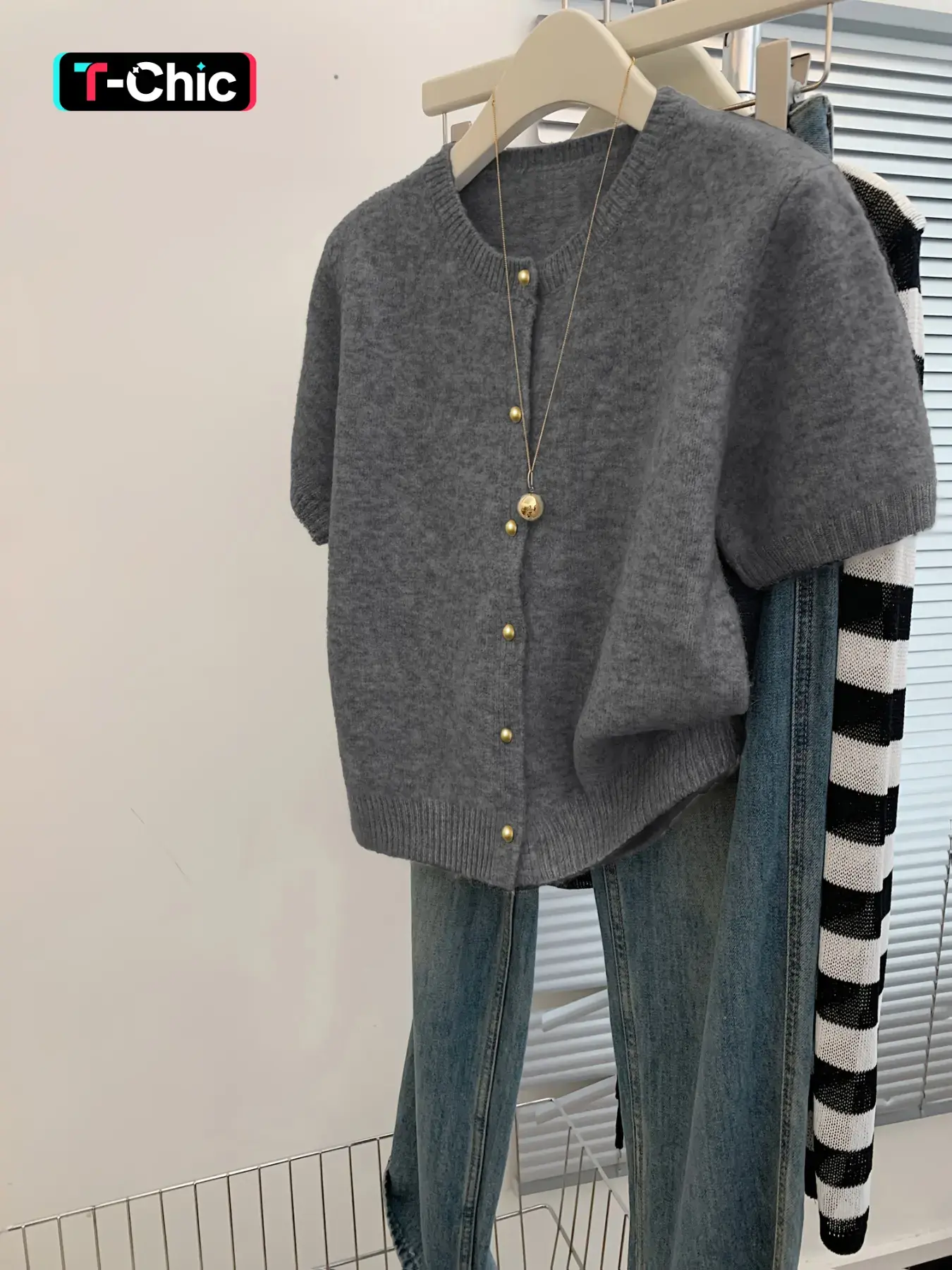 Women's Loose-Fitting Short Sleeve Round Neck Knit Top, Casual Plain Sweater Cardigan, Slimming Design, All Seasons Wear, Womenswear, Knitwear, Knit Sweater Clothing, Knitted Casual Top