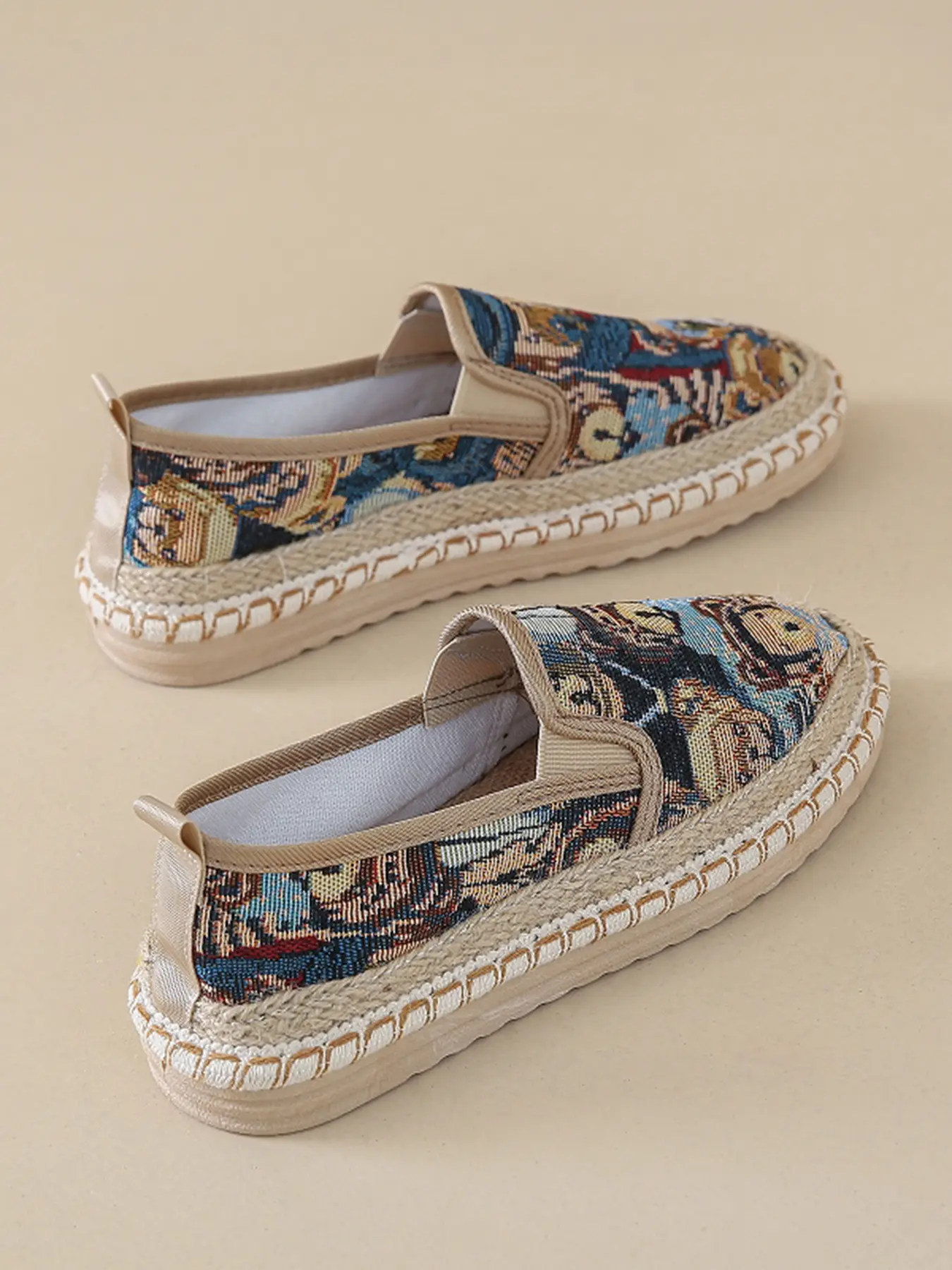 Women's Trendy Casual Slip-On Shoes, Ethnic Pattern Breathable Comfort, Thick Sole Soft Lightweight, Sizes 35-40, Versatile Outdoor Wear