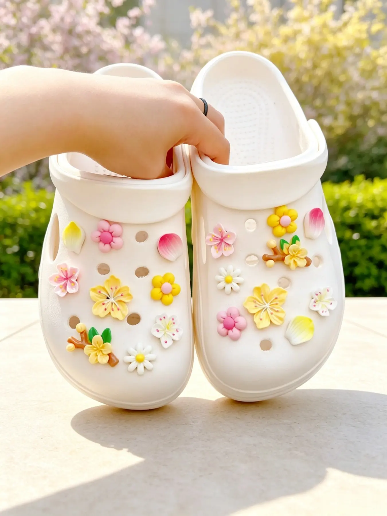 18 Pcs Cute Sandal Accessories DIY Detachable Shoe Decorations for Women, Fun Personalized Footwear, Perfect Gift for Festivals and Parties