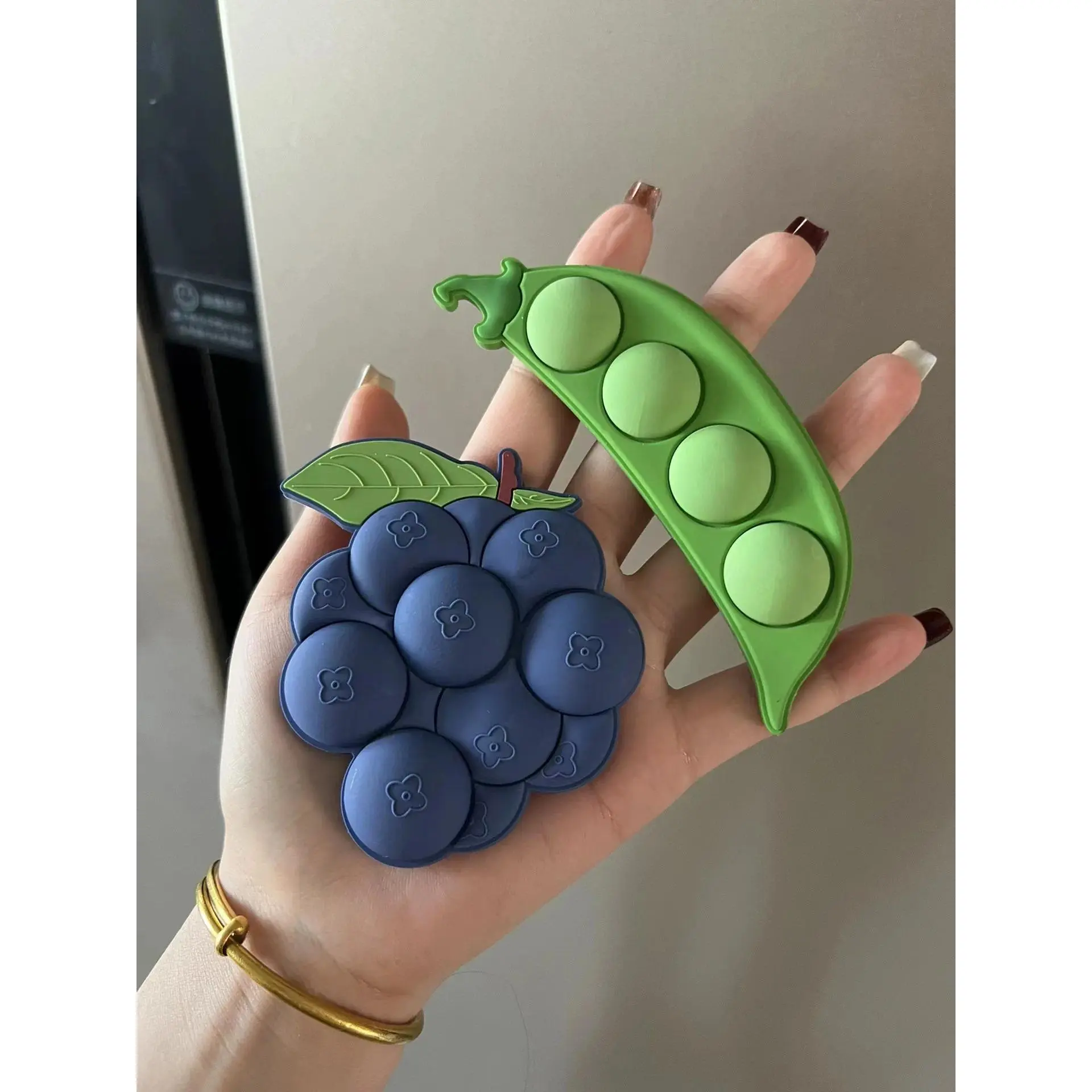 Cute Creative Grape Peas Fridge Magnet Acrylic Suction Refrigerator Stickers  3D Cute Fruit Particles Sticker Home Decoration