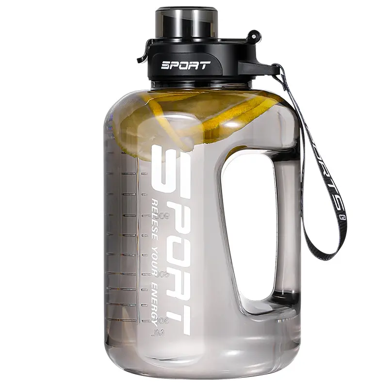 Summer Sports Lightweight Water Bottle with Straw Large Capacity Heat Resistant Plastic Space Cup for Men Women