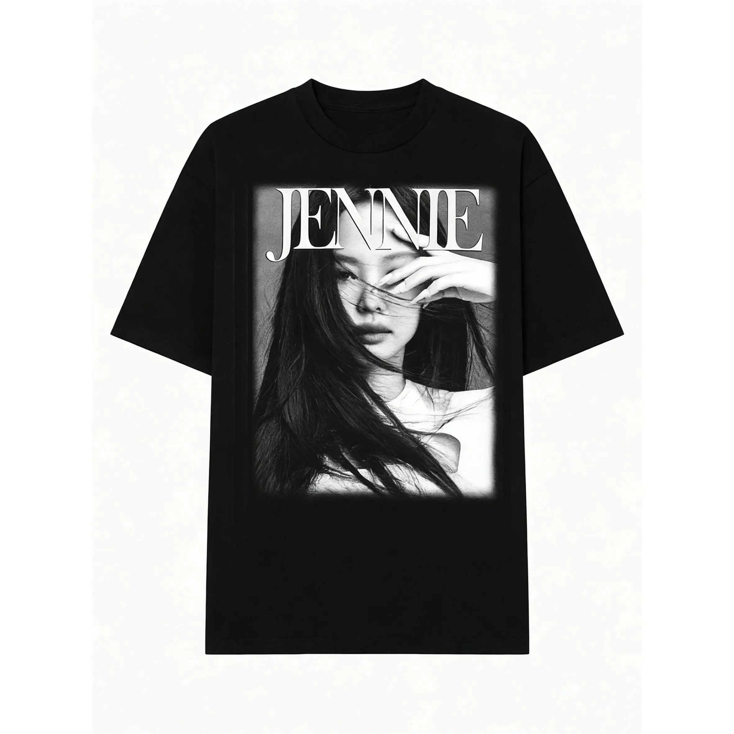 This retro American-style T-shirt features a Jennie print and is suitable for both men and women. It's a streetwear style perfect for everyday casual wear, a comfortable crew neck summer top, and is machine washable.