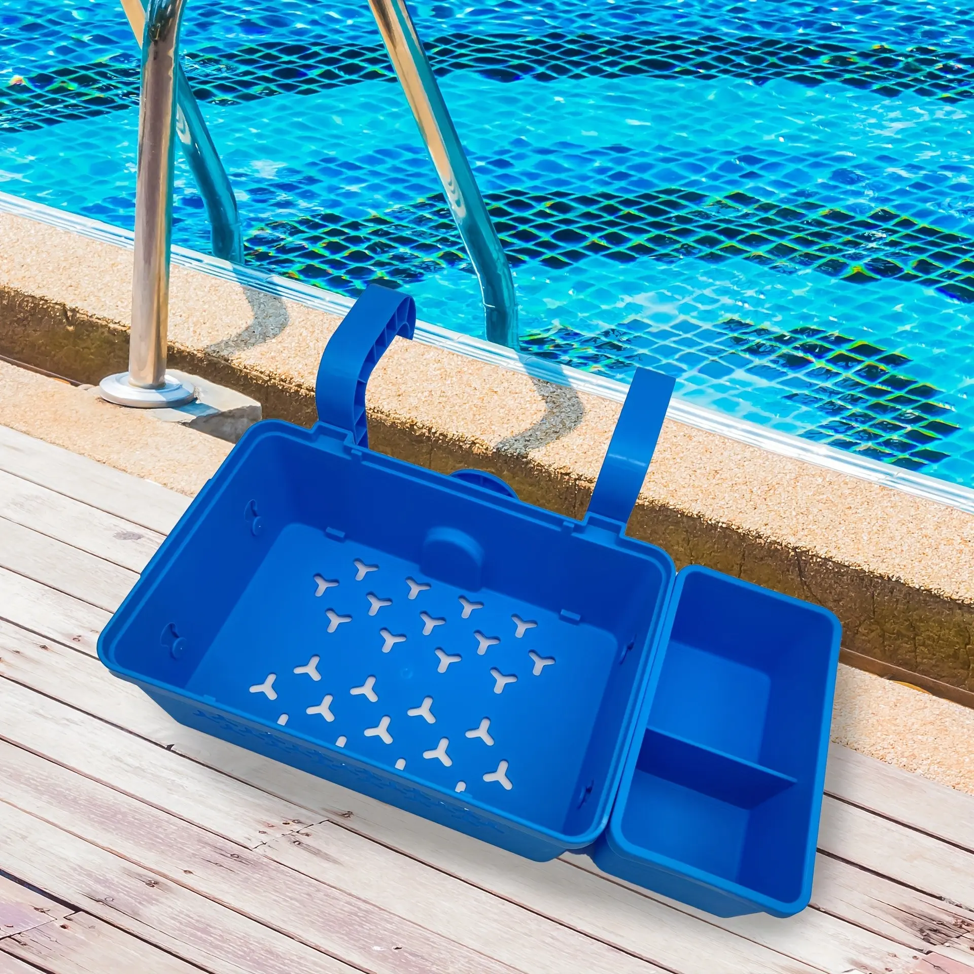 Swimming Pool Storage Basket Bin, Hook-Attached Organizer for Drinks & Accessories, Versatile Cup Holder Design, Ideal for Ground Pools