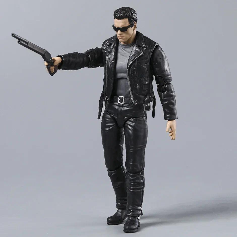MAFEX No.199 Terminator 2: Judgement Day T-800 (T2 Ver.) Action Figure Figurine Collection PVC Model Toy