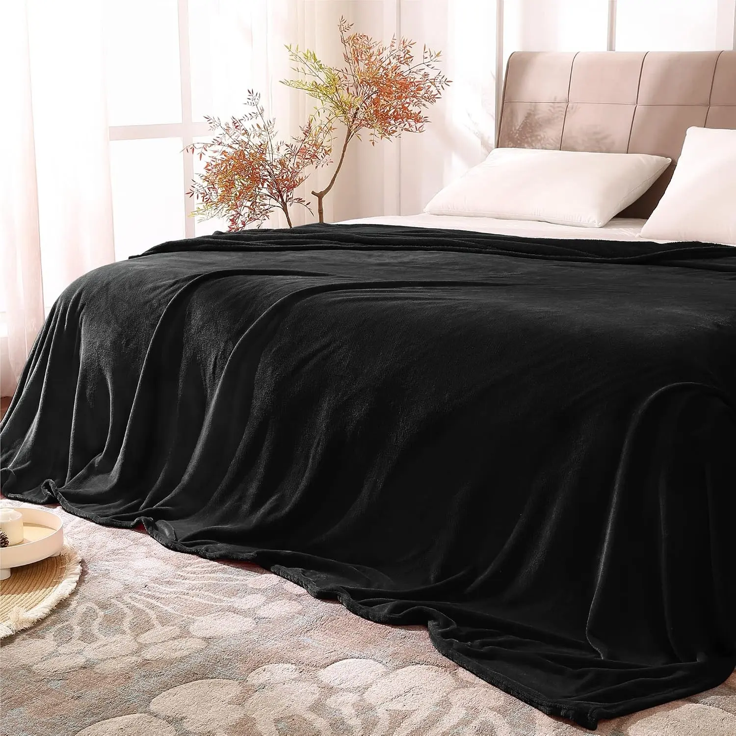 King Size Blanket for Bed, Luxury Plush Cozy Fuzzy Fleece Blanket 108x90 inches, Super Soft Warm Big Lightweight Throw Blanket All Seasons Suitable, Black