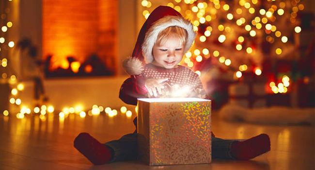 Small Beside Table Lamp Modern Mood Lighting Led Nightlight Wood Tripod Table Lamp with White Fabric Shade Cute Boho Nightstand Minimalist Desk Lamp for Bedroom Living Room Nursery Kids Room Office Dorm