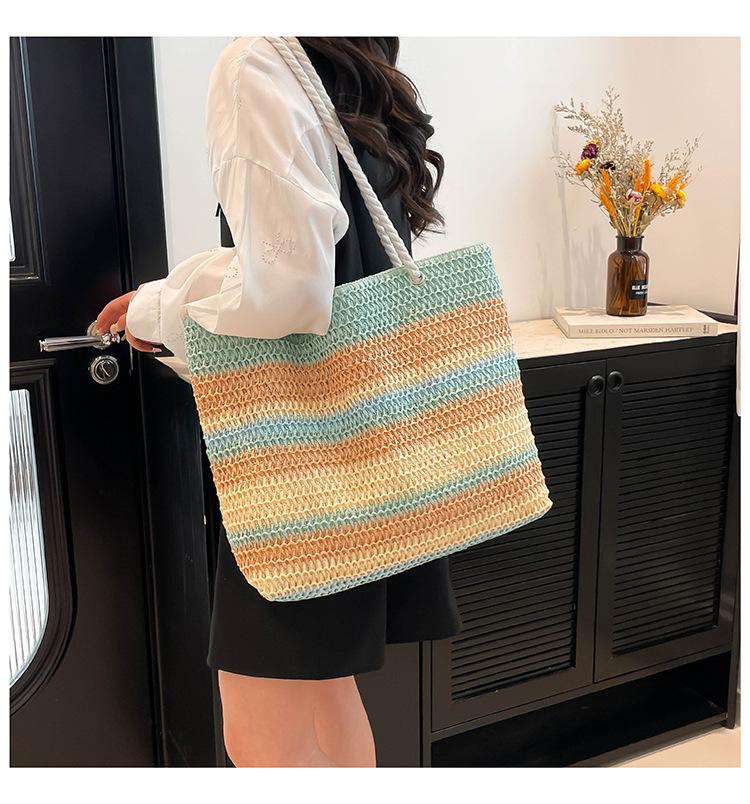 2026 New Women Fashion Shoulder Bag Rainbow Striped Color Block Straw Bag Large Capacity Beach Bag for Vacation