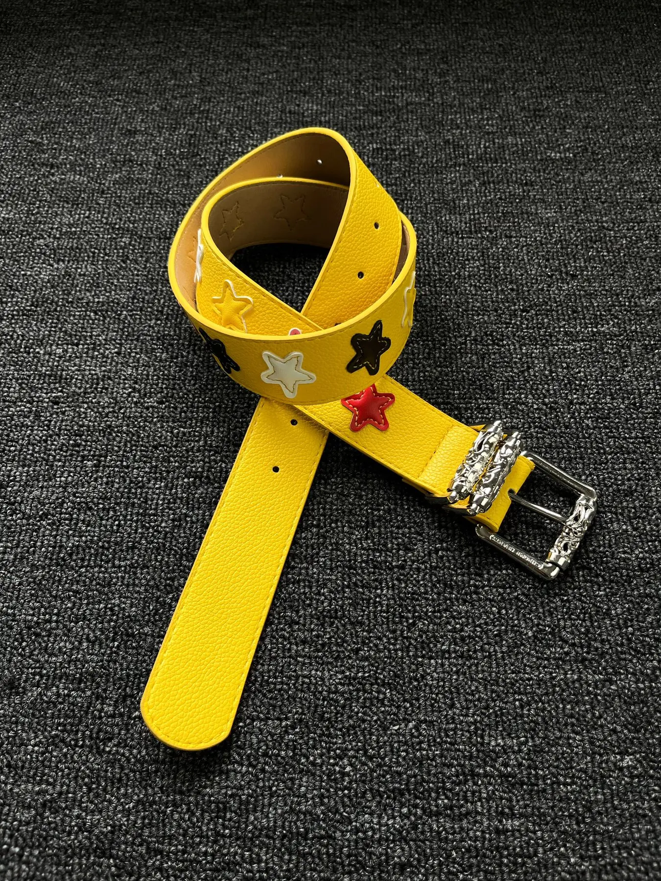 Suitable for both men and women Yellow y2k versatile rolling stone belt, millennium style spicy girl, vintage fashion versatile and trendy belt