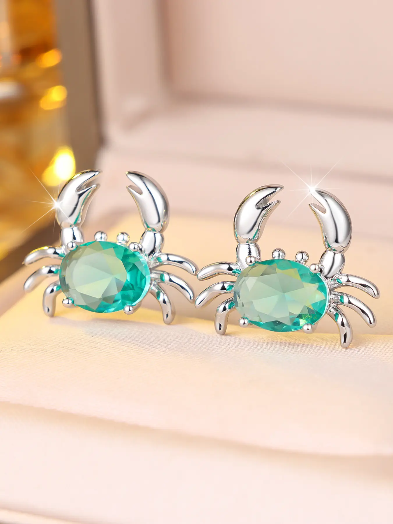 Adorable Crab Animal Drop Earrings, Large Synthetic Ice Sugar Gemstone, Elegant Fashion Design, Perfect for Parties and Events
