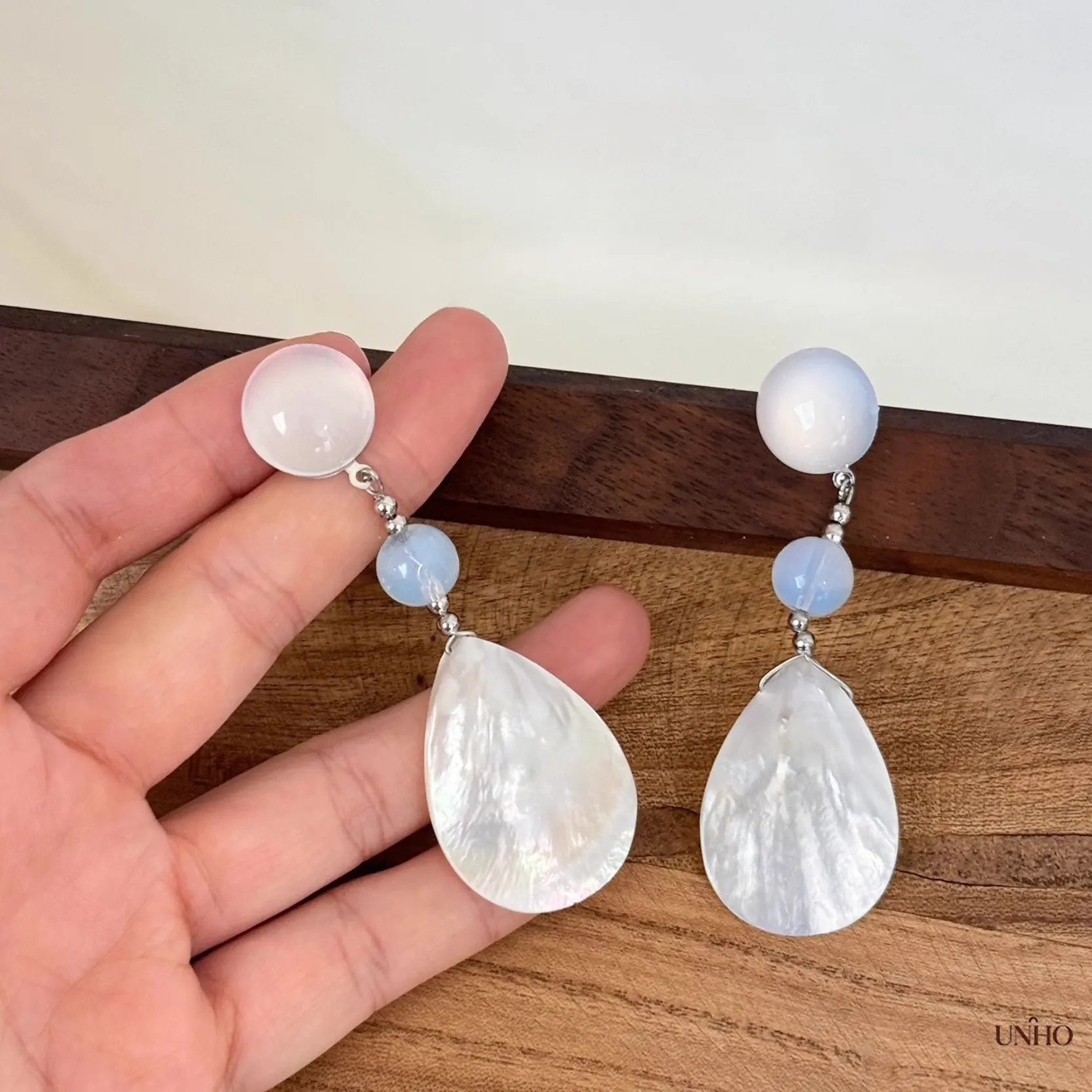 Natural Shell Fringed Drop Earrings For Women, Elegant High-End Stud Earrings, Summer Ocean Style Jewelry Ideal For Seaside Trips, Vacation Outfits And Casual Daily Styling