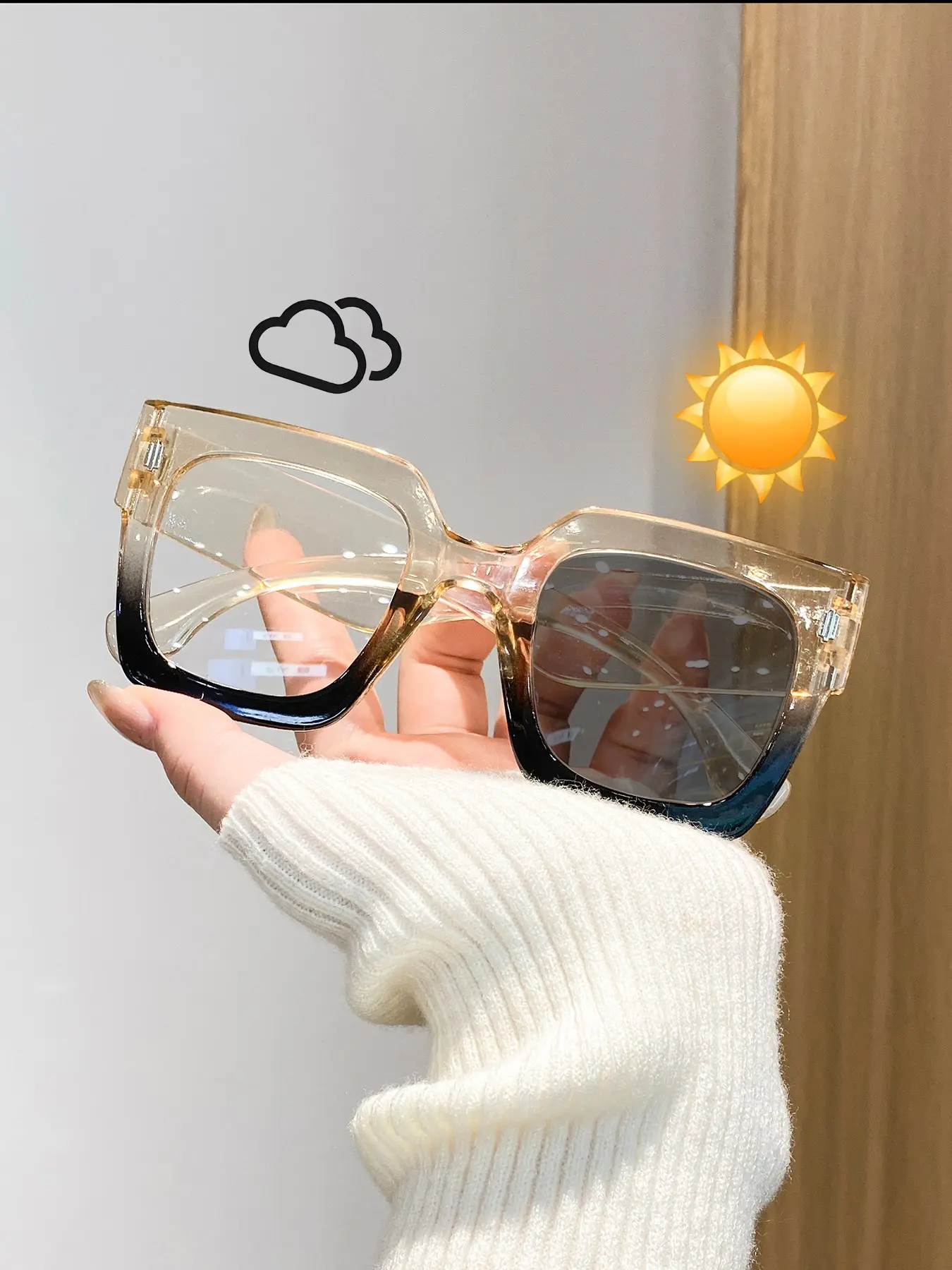 Women's Square Photochromic Glasses, Elegant Retro Ditsy Floral Design, Casual All-Season Fashion Eyewear, Color-Changing Lens