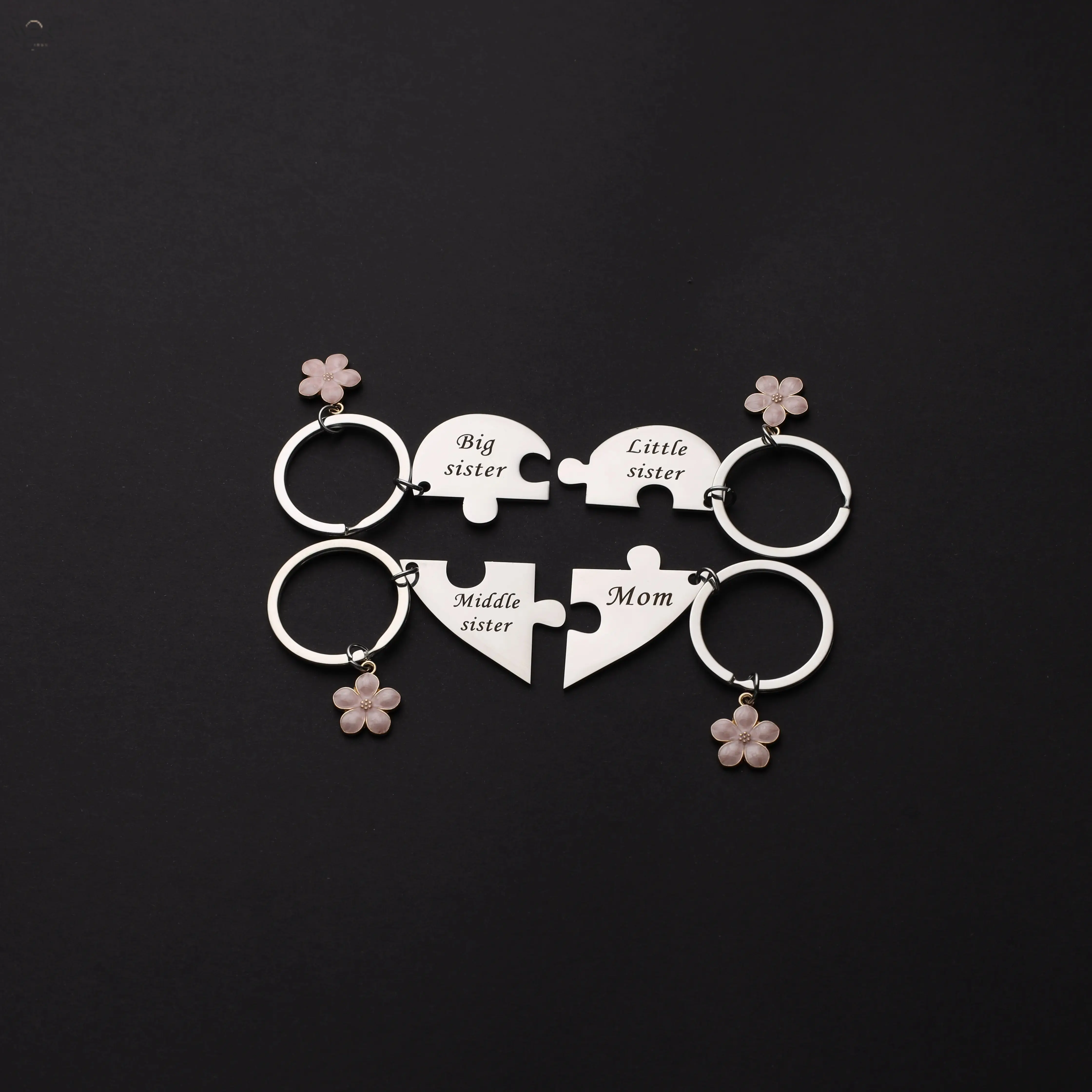 4Pcs Matching Puzzle Keychains for Mom & Sisters Set, Engraved Big/Middle/Little Sister Stainless Steel Puzzle Key Rings with Pink Cherry Blossom Charms Family Matching Gift