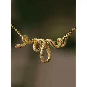 Retro Punk Zinc Alloy Snake Shape Pendant Necklace for Men, Exquisite Craftsmanship Hip-Hop Fashion Accessory, Ideal for Party, Daily Wear, Unique Gift Choice, Necklaces