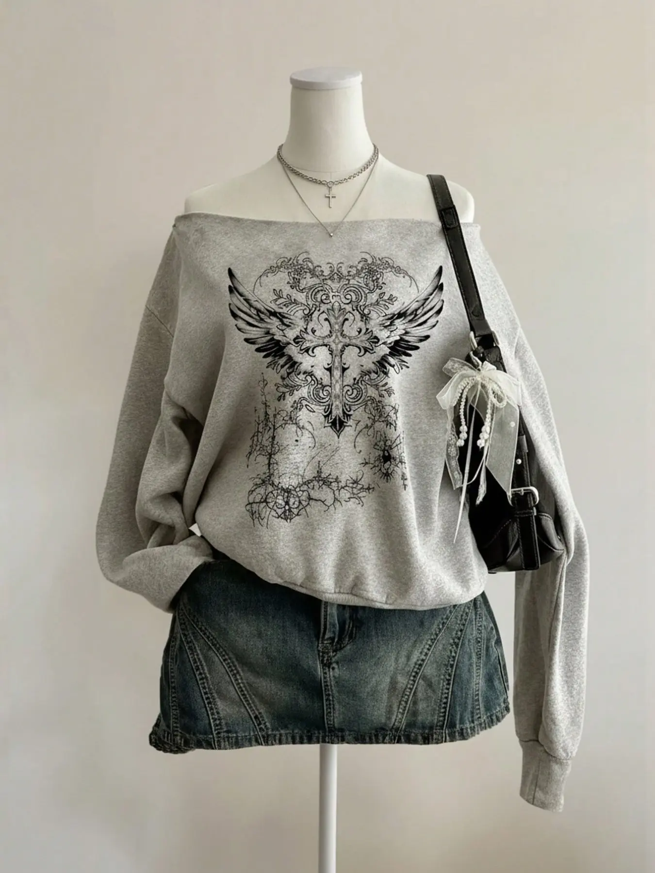 Light Gray Casual Vintage Punk Y2K Women Loose Off-Shoulder Long Sleeve Sweatshirt With Cross & Floral Print, Comfortable For Autumn/Winter