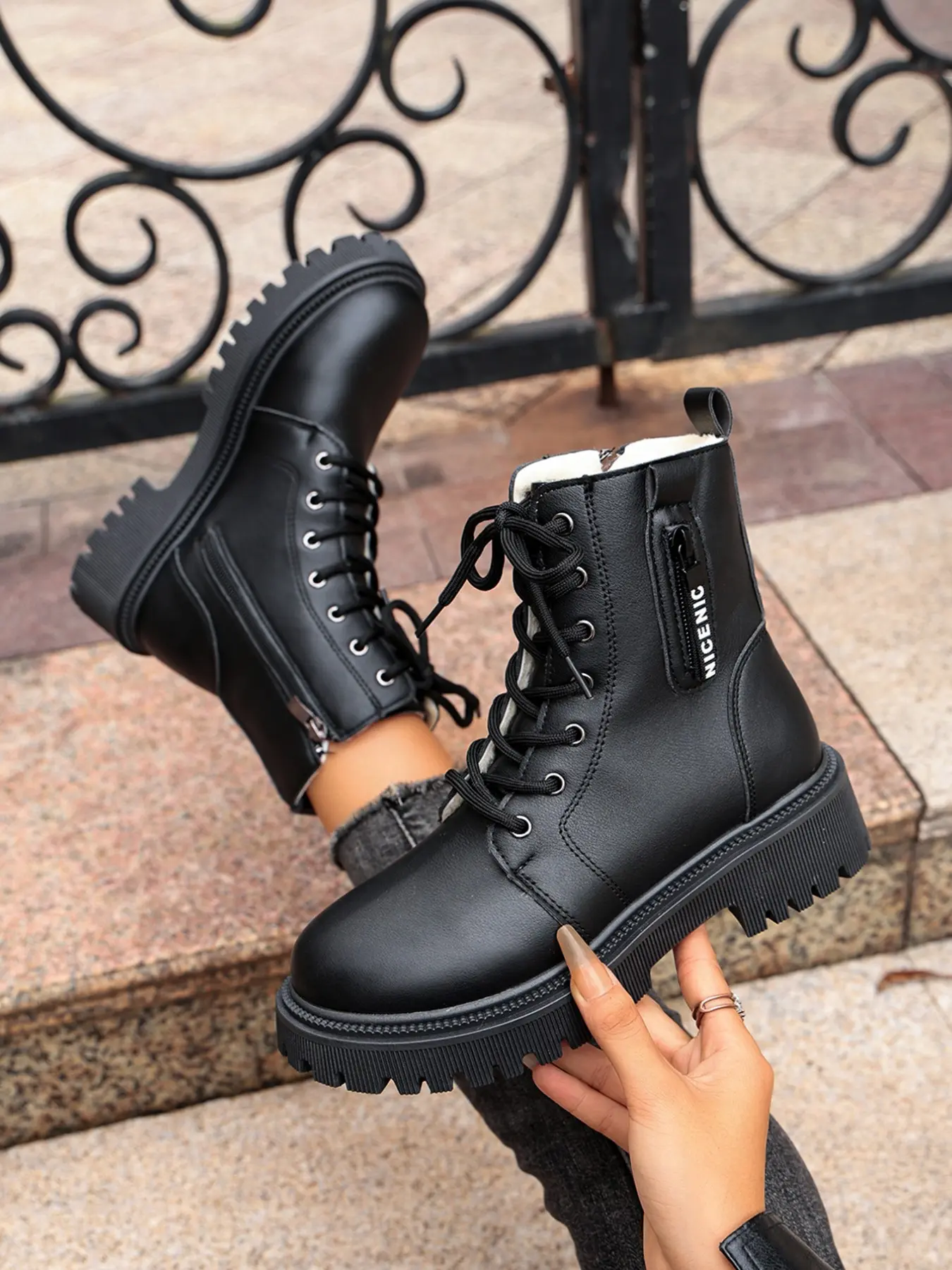 Women's Classic Combat Booties, PU Leather, Side Zipper, Soft Inner Lining, Platform Lug Sole, Fall & Winter, Sturdy and Durable Footwear