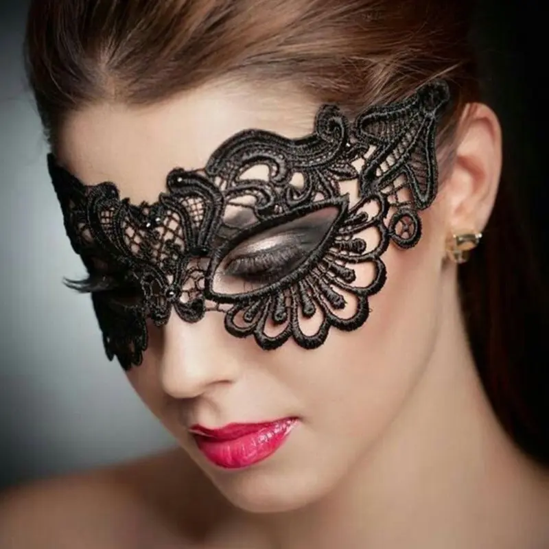 Black Lace Shaped Masquerade Mask for Halloween Christmas Princess Ball Party Fancy Dark Eye Mask Women Stage Performance Accessories