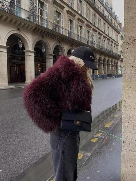 Women's Faux Fur Short Coat, Warm Loose Fit Winter Jacket, High-End Look, New Trendy Design, Perfect for Cold Weather