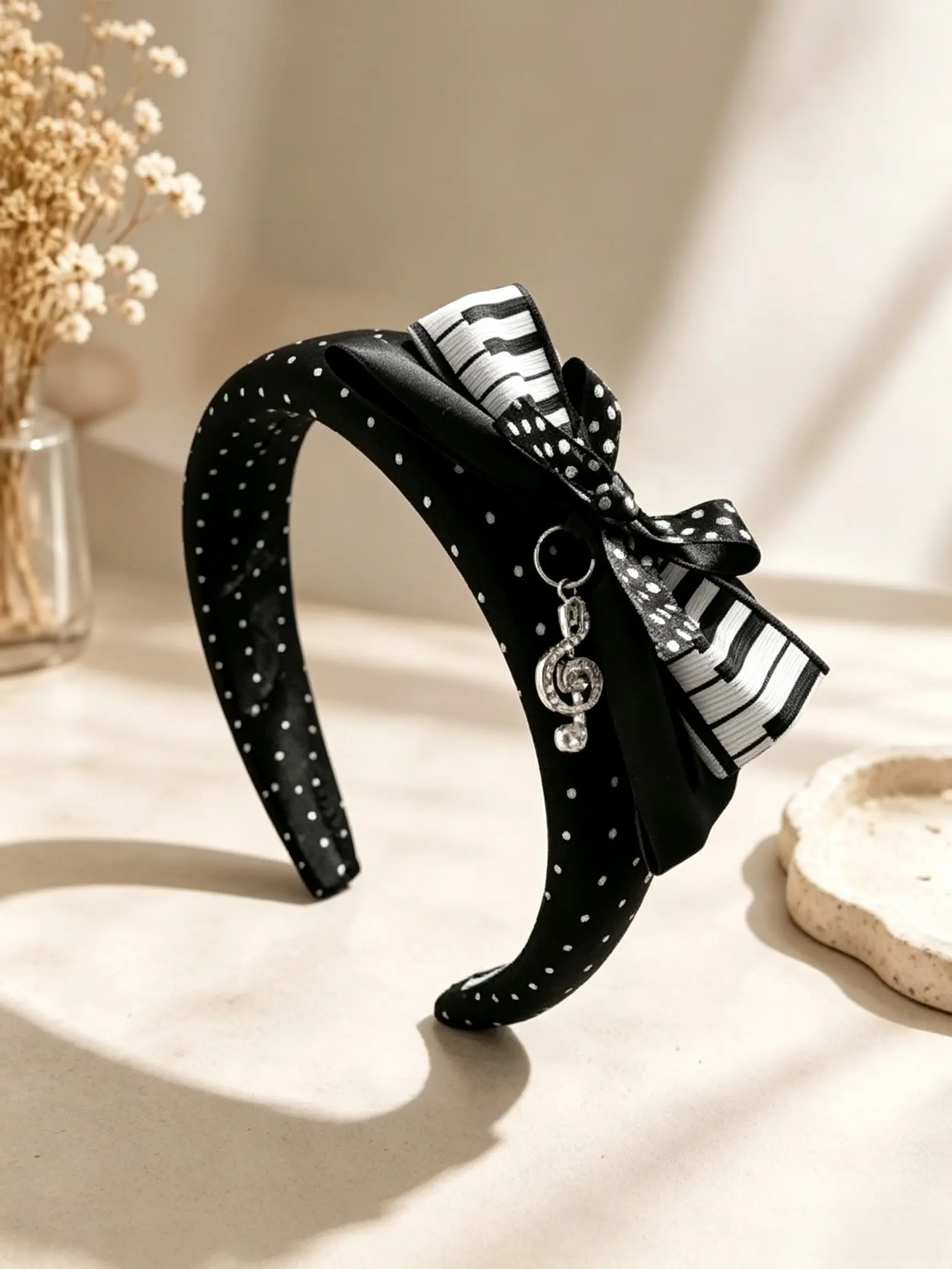 Polka Dot Hairband with Piano Key Bow and Rhinestone Music Note Pendant, Romantic Accessory for Women and Girls, Gothic Cute Elegant Style