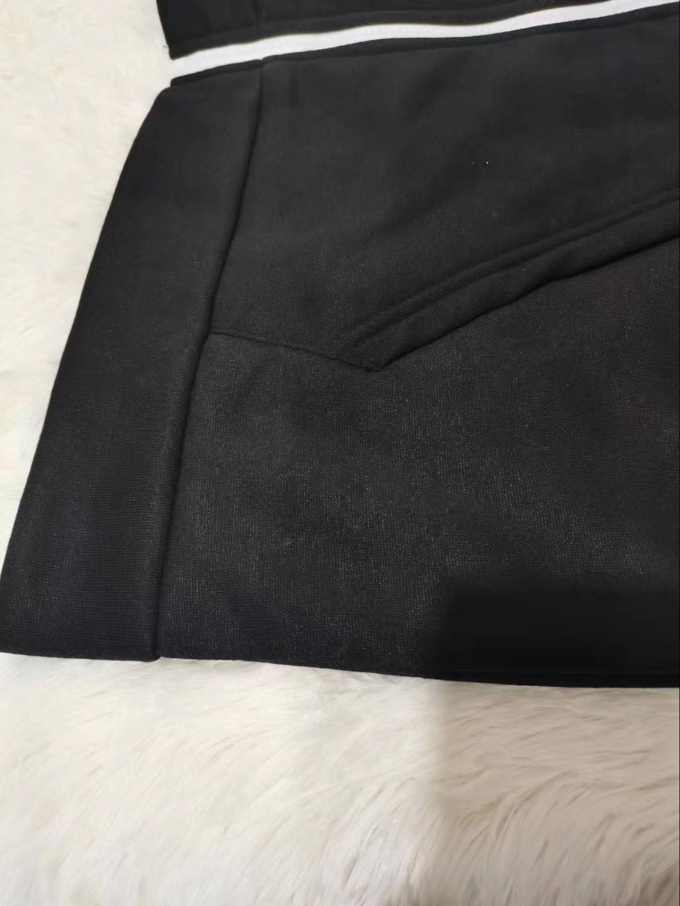 【Plus Size】 Basic Solid Zip Up Hoodie, Casual Drawstring Pocket Long Sleeve Hooded Sweatshirt for Fall & Winter, Women's Clothing for Daily Wear, Womenswear