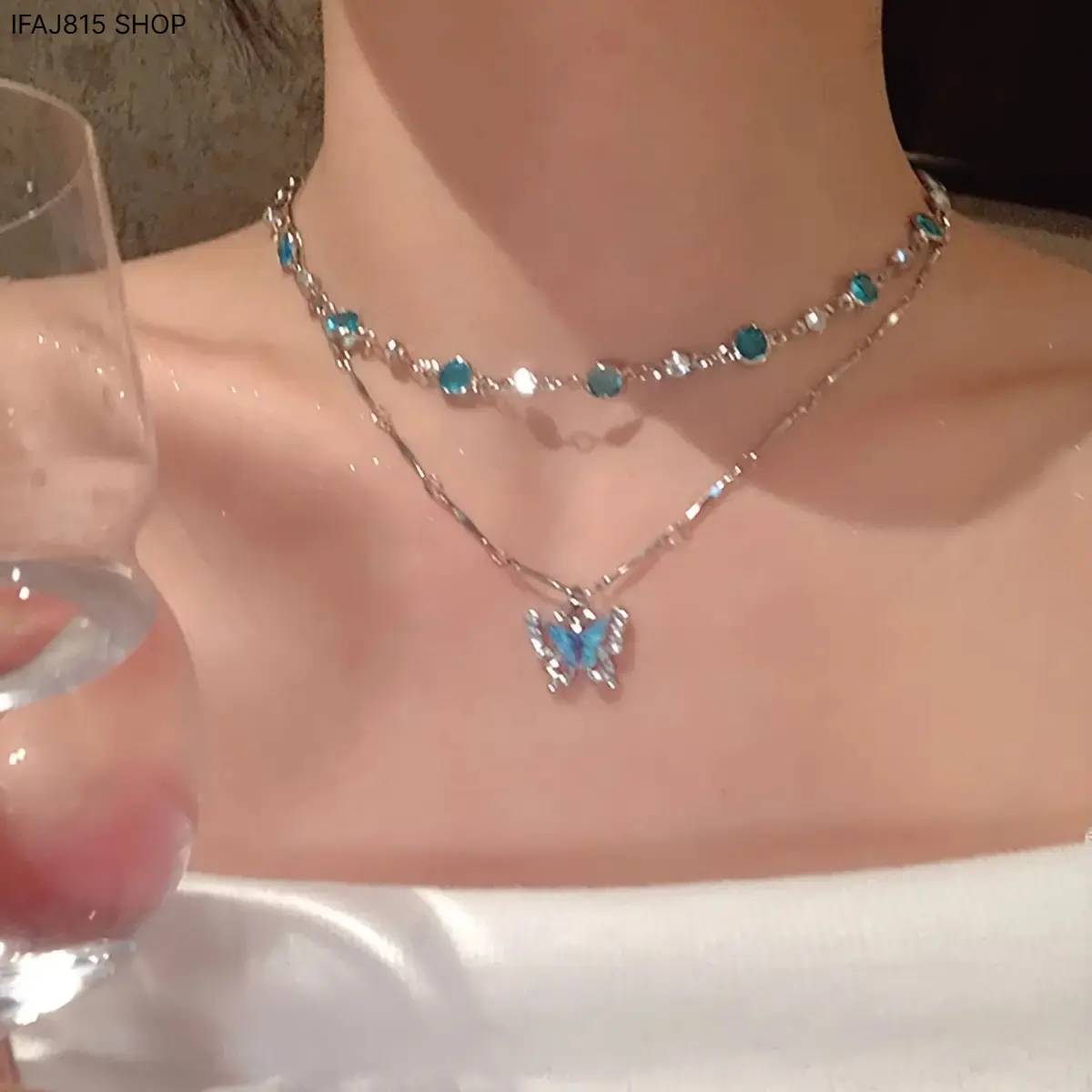 2Pcs Double Layer Butterfly Pendant Necklace Set, Blue Rhinestone Crystal Alloy Jewelry, Y2K Aesthetic Elegant Choker Necklace for Women, Sparkling Romantic Statement Jewelry, Perfect Gift for Valentine’s Day, Party, Date Night & Holiday Outfits