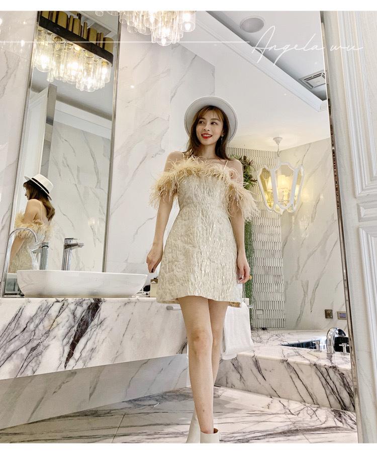 2025 Spring/Summer Off-Shoulder Feather Evening Dress Elegant Reception Dress with Straps and 3D Pattern