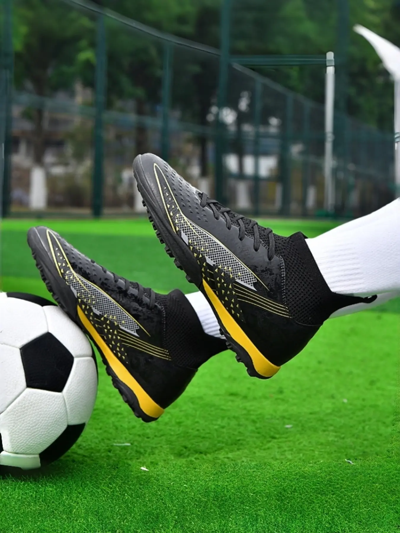 Unisex Soccer Cleats, Soccer Shoes, Durable Mesh, Breathable, Anti-Slip, Walking, Cross-Training