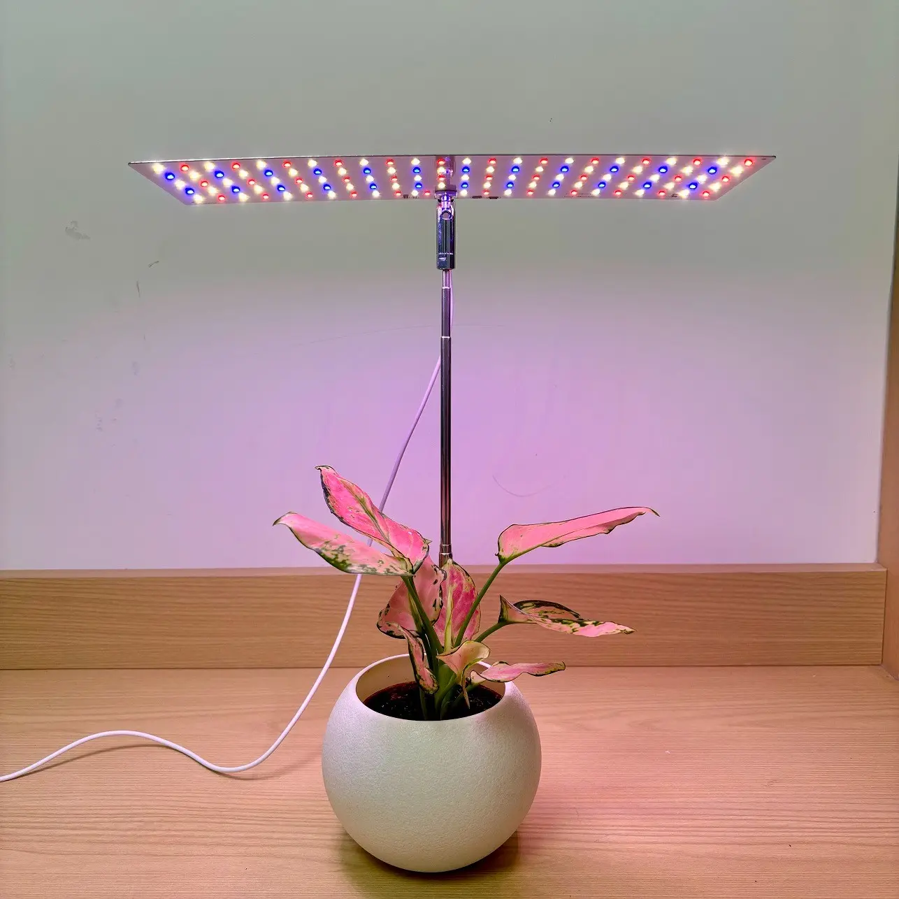Full Spectrum LED Plant Growth Light, Three Lighting Modes, Adjustable Brightness and Height, Ideal for Indoor Plants, 4/8/12/18 Hours Timer