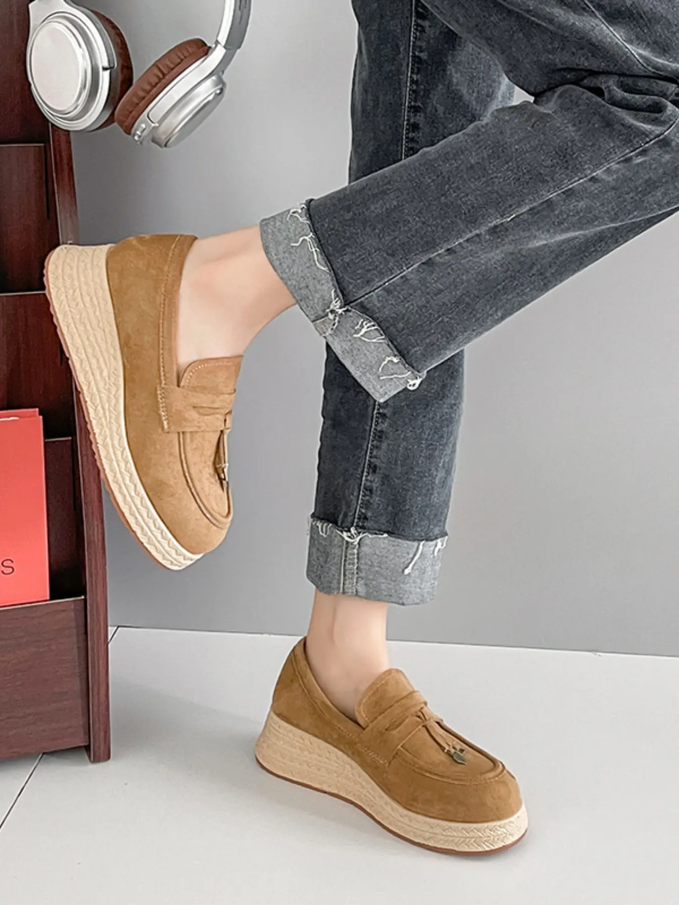 Women's Suede Tassel Platform Wedge Loafers Non-Slip Rubber Sole Slip On Height Increasing Casual Daily Work Shoes