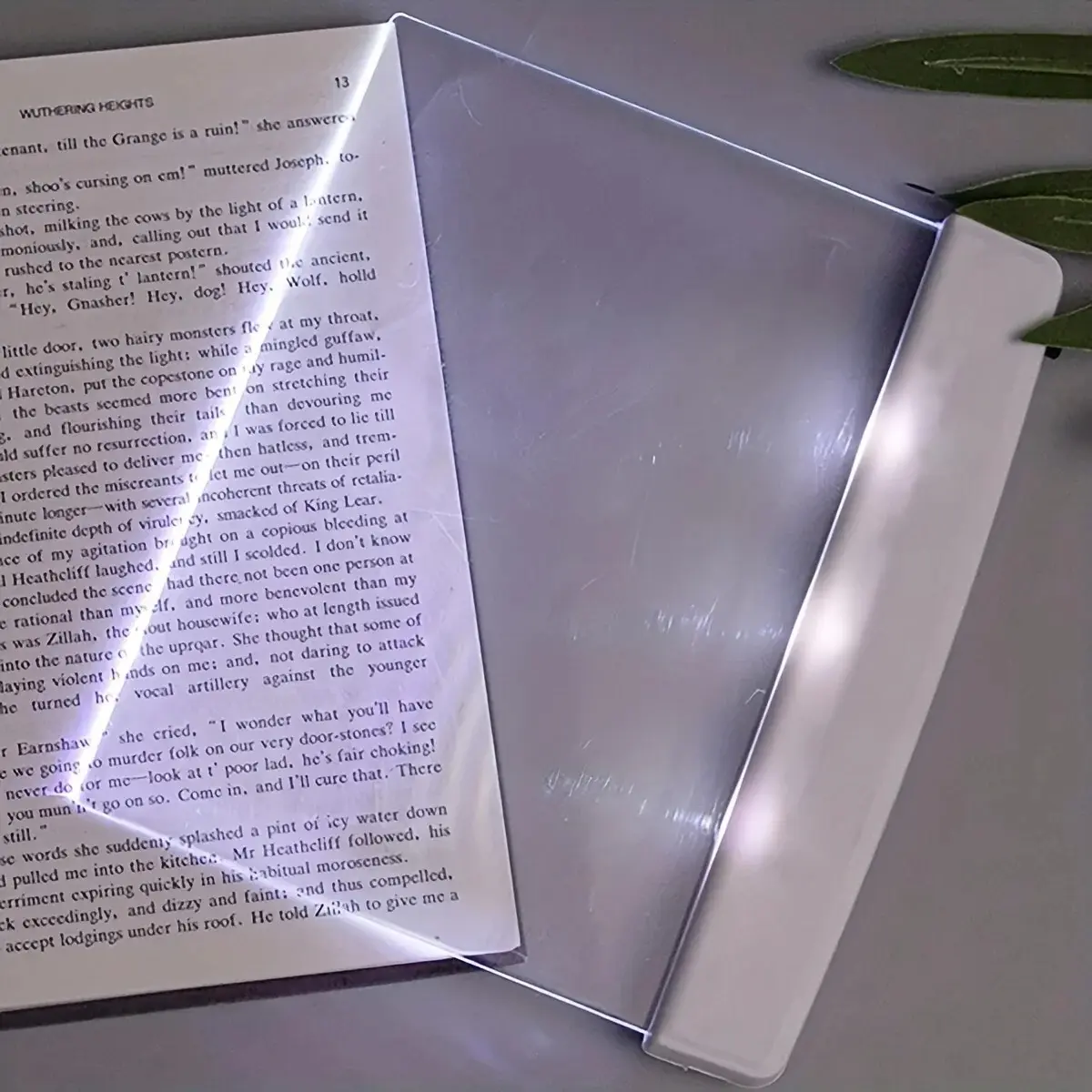 LED Night Vision Reading Light, Eye Protection Book Lamp, Dormitory Night Study Lamp, Battery Powered Light, Eye Friendly Lighting, 3 Aaa Batteries, Ideal for Night Learning