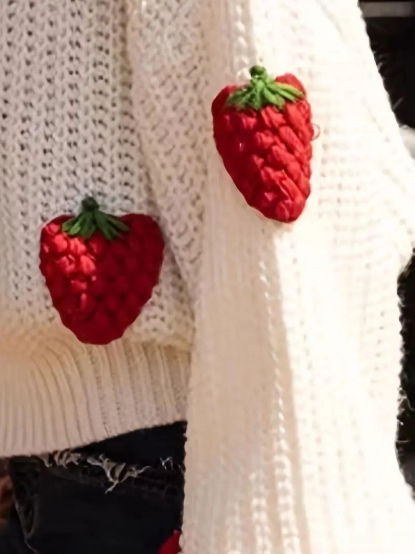 Women's Strawberry Pattern Drop Shoulder Sweater, Casual Long Sleeve Round Neck Jumper for Fall & Winter, Fashion Ladies' Knitwear for Daily Wear, Going Out Tops, Sweaters for Women