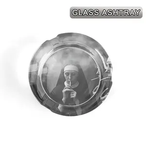 1pc Smoky Vintage Black White Nun Portrait Print Round Smoke Gray Glass Ashtray, Retro Contrarian Religious Dark Art Decorative Crystal Tray, Edgy Alternative Desktop Ornament for Home Bar Bedroom Decor & Unique Gift for Dark Art Collectors