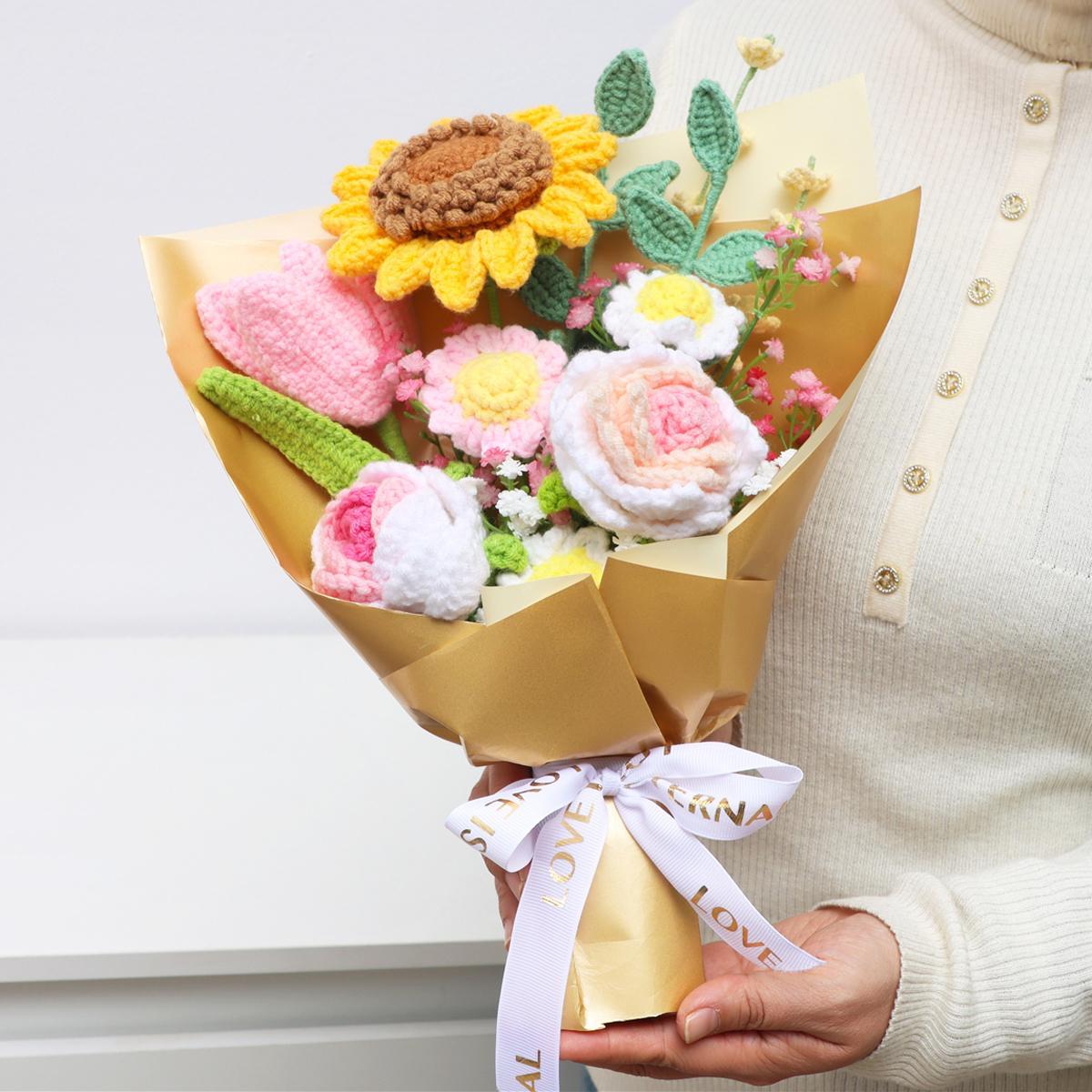 Crochet Sunflower Bouquet, Woven Crochet Bouquet, Handmade Knitting Flower Bouquet, Artificial Flower Bouquet, Home Decor, Gift for Mom, Teacher, Wedding Anniversary Party, Knitted Roses, Fake Bouquets