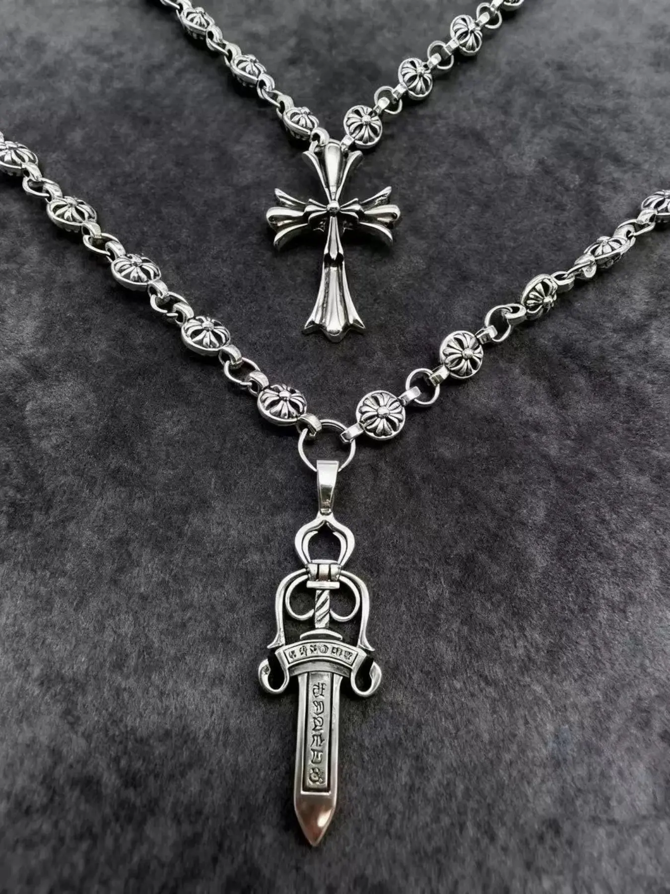 Set of 2 Retro Gothic Cross Necklaces, Unisex Punk Sword Jewelry, Hip Hop Iron Chain, Perfect Gift for Men & Women, All Seasons, Alloy Necklace