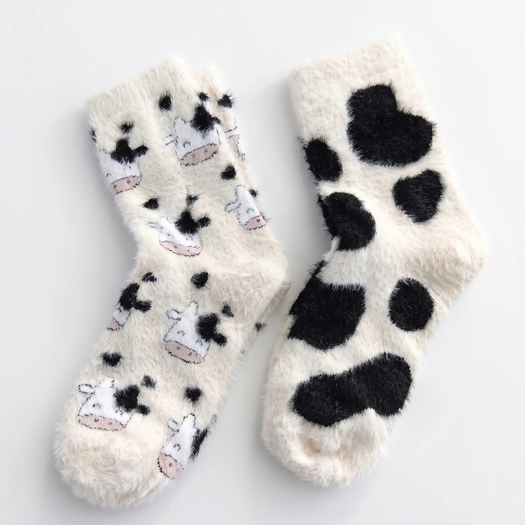 Women's Cow Print Plush Soft Stretchy Yarn Knit Mid-Calf Fitted Elastic Sports Socks - Casual Vibe Stocking, Cozy Cute Warm Jacquard Hosiery for Fall Winter Everyday Wear (Sports & Outdoor Accessories)