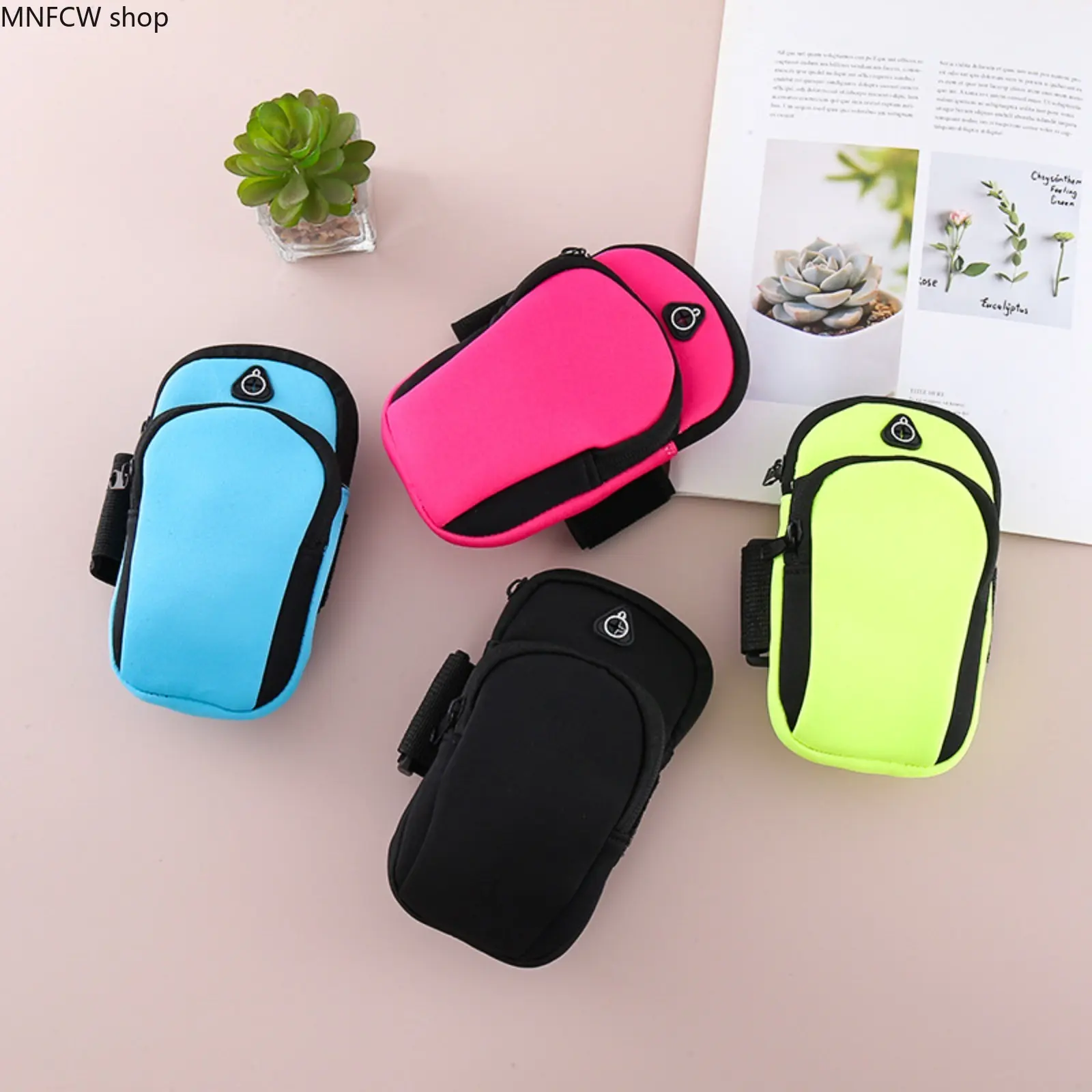 2026 Viral Outdoor Cycling Running Arm Bag, Fitness Portable Phone Storage Pouch, Breathable Sports Armband Phone Holder for Men Women