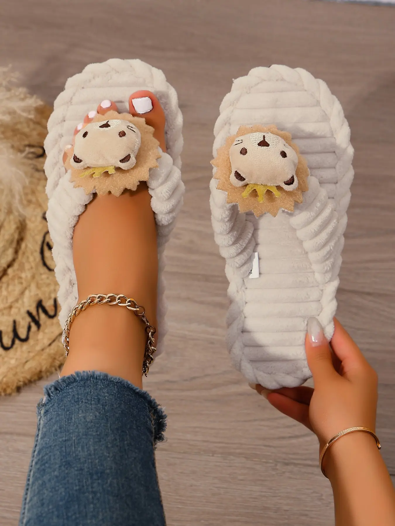 Women's Plus Size Plush Sandals, Winter Slip-On Cotton Slippers, Soft Sole Warm Indoor Shoes, Comfortable Home Footwear for Women