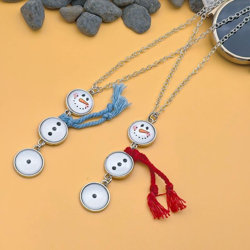 Cute Snowman Necklace with Button Pendant – Christmas Sweater Chain, Unique Winter Clavicle Necklace