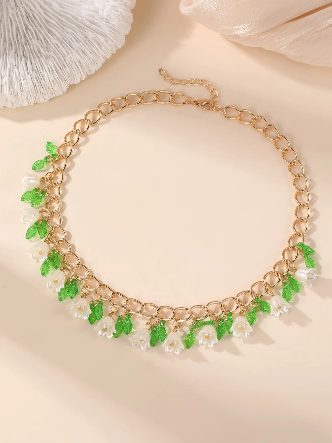 Korean Style Sweet Flower Chain Necklace for Women, Luxurious and Versatile Daily Jewelry, Perfect for Fall & Winter Fashion