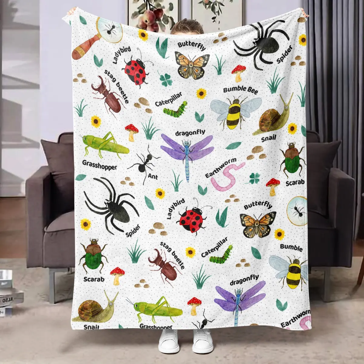 1pc White Background Watercolor Insect Popular Science Themed Fleece Blanket, Cartoon Pattern Blanket, Full Print Ladybug, Dragonfly, Bumblebee, Butterfly, Spider, Cartoon Style, Soft Warm Cozy Nap Blanket, Suitable for Sofa, Bed, Office, Shawl, Camping
