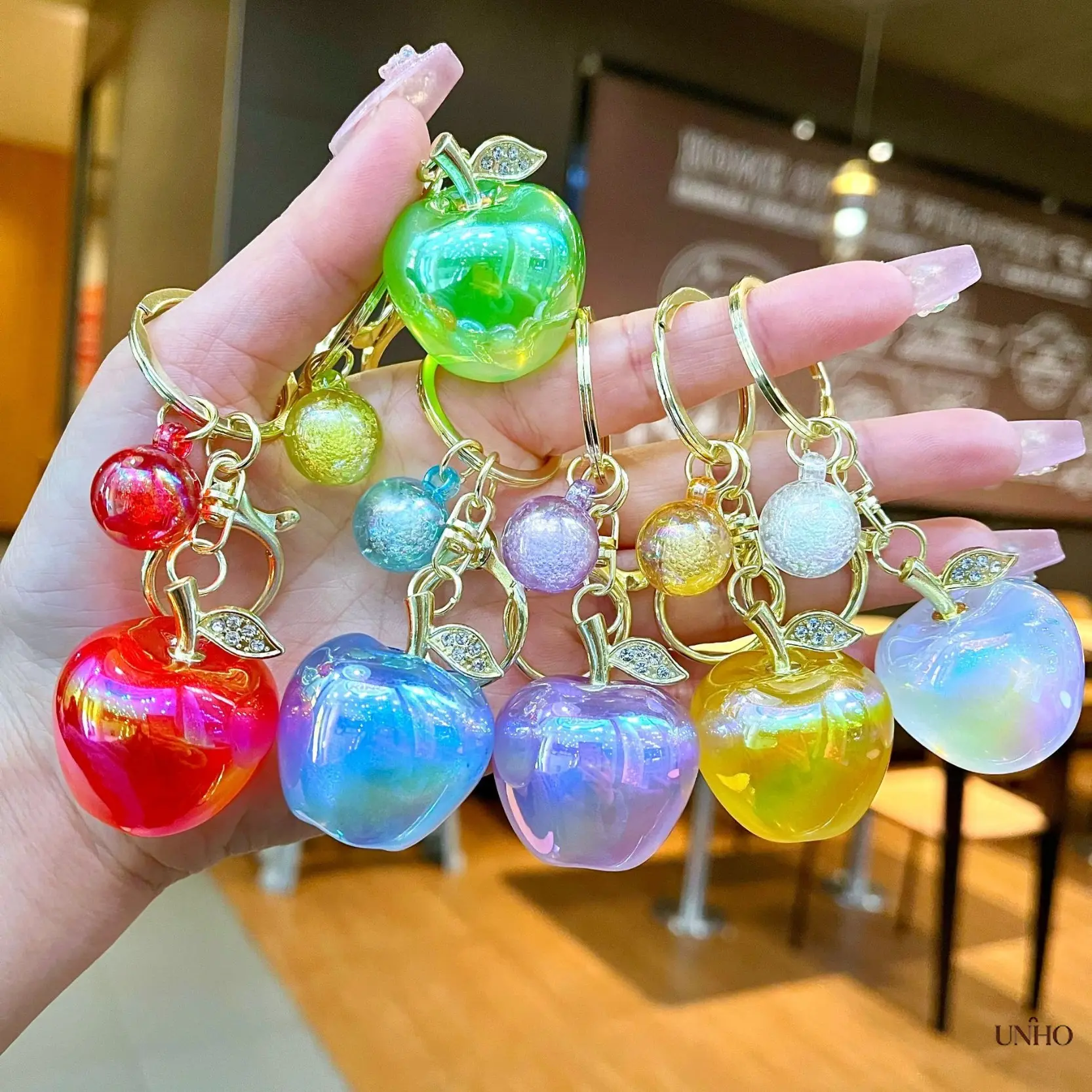 2026 New Creative Apple Keychain, Exquisite Literary Fruit Bag Pendant, Fashion Daily Commuter Decorative Accessory