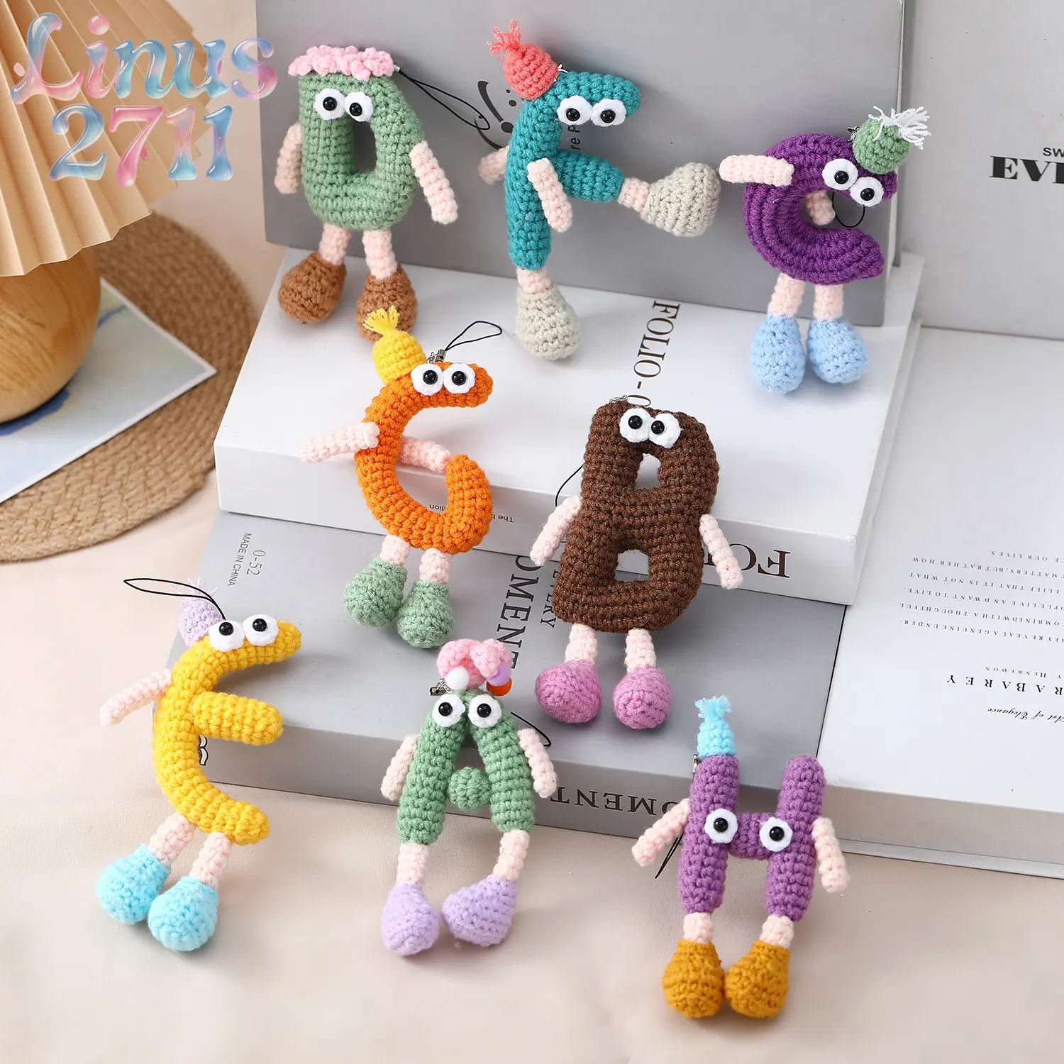 Hand Crochet A-Z Alphabet Letter Keychain Cartoon Doll Knitted Yarn Bag Charm Custom Initial Plush Pendant Kawaii Handmade Accessory For Backpack Car Key Couple Gift