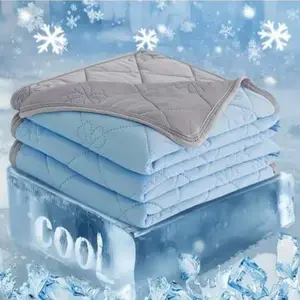 1pc ice cream cooling air conditioner summer cool blanket - Lightweight and Breathable Summer Air Conditioning Quilt, Suitable for Hot Sleepers Air Cooling Quilt, Machine Washable, Light Beige-Friendly for Bedroom, Living Room, Office