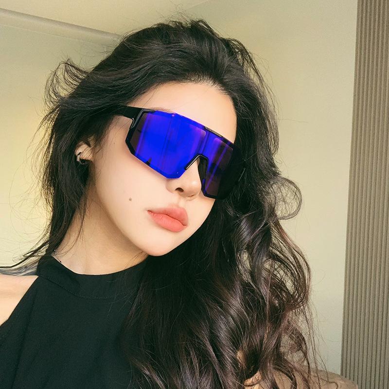 7 pairs of outdoor sports cycling windproof sun visor sunglasses for men and women, European and American style colorful motorcycle large frame slim sunglasses for sun protection, fishing, travel, cycling SpringStatements